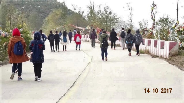 【完满班级】立于山巅 瞭望远方——环科系17级举办完满班级活动