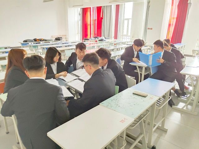 学长计划第684期:唇枪舌战 争锋相对——艺术传媒学院举办第七届“传媒杯”辩论赛