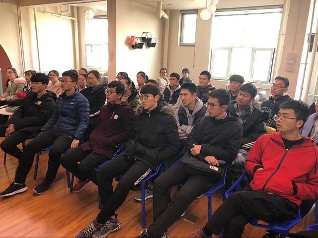 【完满班级】重温红色文化  弘扬爱国精神——计科1803班“红色观影”活动