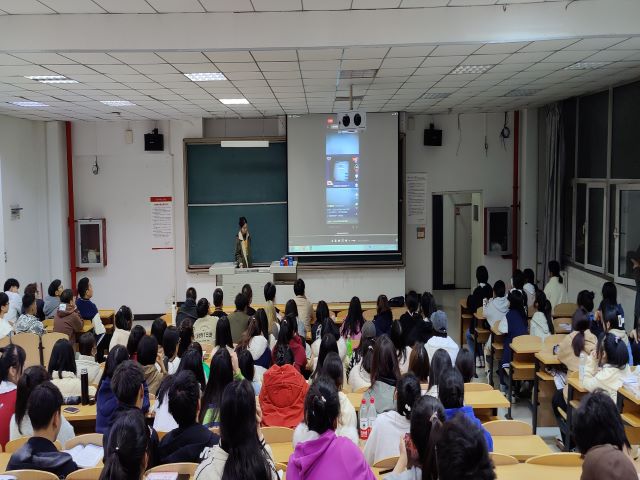 【辅导员说完满】擦亮慧眼 严防诈骗——远景学院2022级辅导员说完满活动