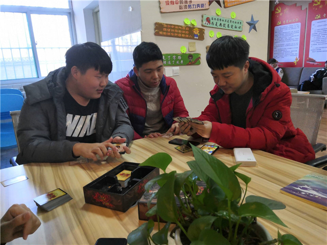 【完满班级】创新实践展风采 异彩纷呈拼脑力——经济与管理学院十二月完满班级活动纪实（四）