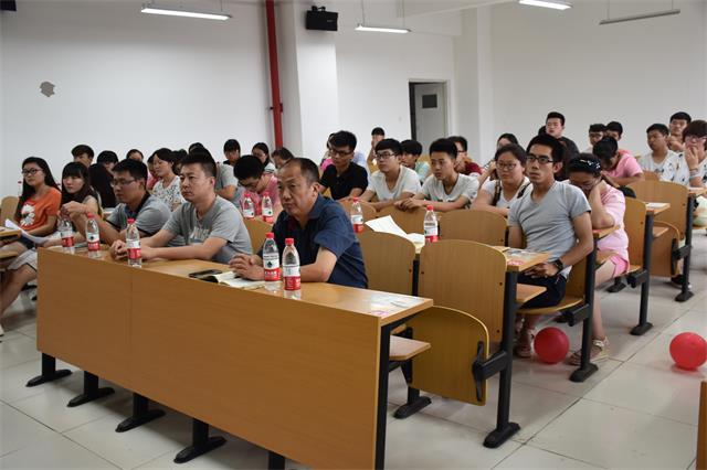 信息工程系召开2015—2016学年第二学期完满教育工作总结会议