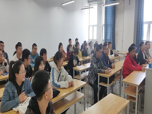 【完满班级】抗击疫情 赞颂英雄——食品与环境学院食安1803班完满班级活动