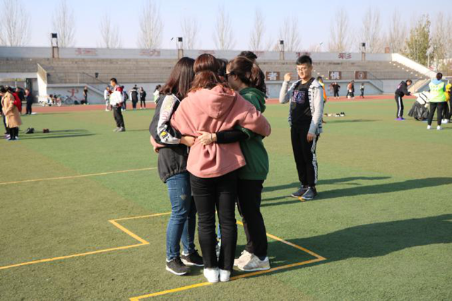 第六届“阳光杯”智勇大冲关再掀运动高潮