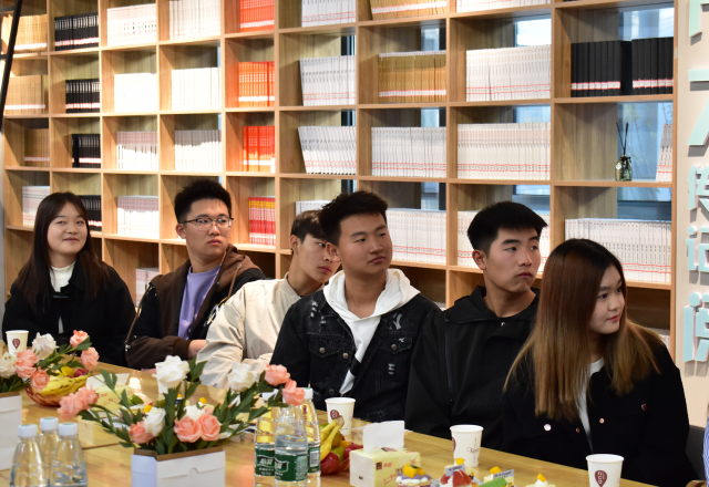 我与院长有个约会——对话院长:述说向往的大学生活