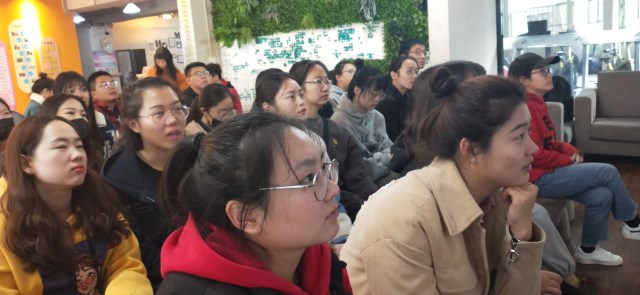 【完满班级】凝聚产生力量 团结诞生希望——经济与管理学院十一月完满班级活动纪实(六)