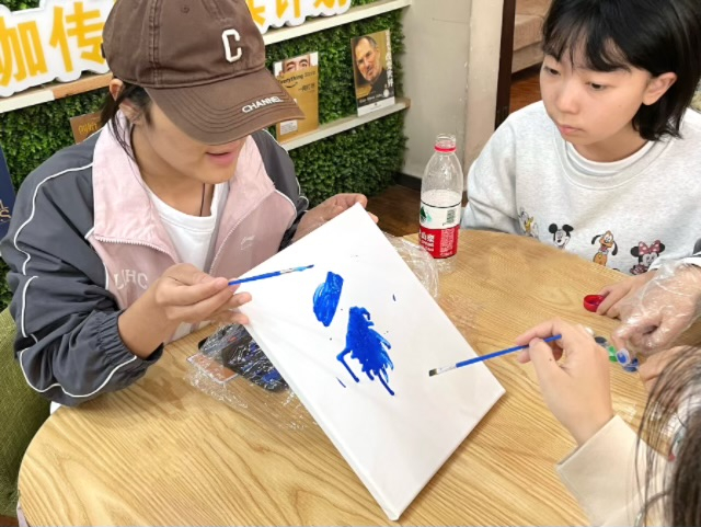 陆止于此 海始于斯——经济与管理学院经管2202班镜头中的海洋主题活动