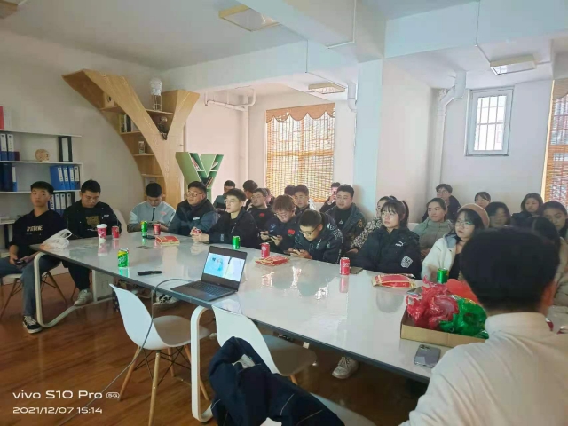 【完满班级】心随影动 荡涤心灵——大数据学院、信息工程学院数据2102班完满班级活动