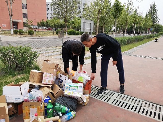 【完满班级】低碳生活 废品创造价值——食品与环境学院土管1802班完满班级活动