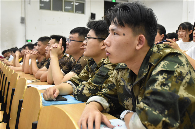 学而时习之——创意写作学院“作家”班新生选拔宣讲