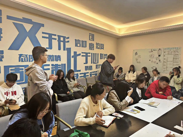 【完满团支部】筑梦迎新 携手共进——淬炼·国际商学院资产2301班完满团支部活动
