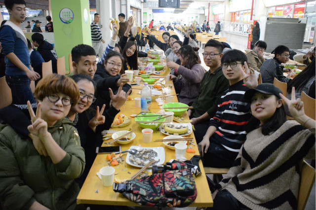 【前行】第97期:独在异地邂逅 饺子飘香诉衷情