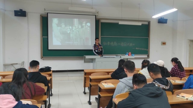 【完满班级】滴水成海 人聚成山——经济与管理学院十月完满班级活动纪实(十二)