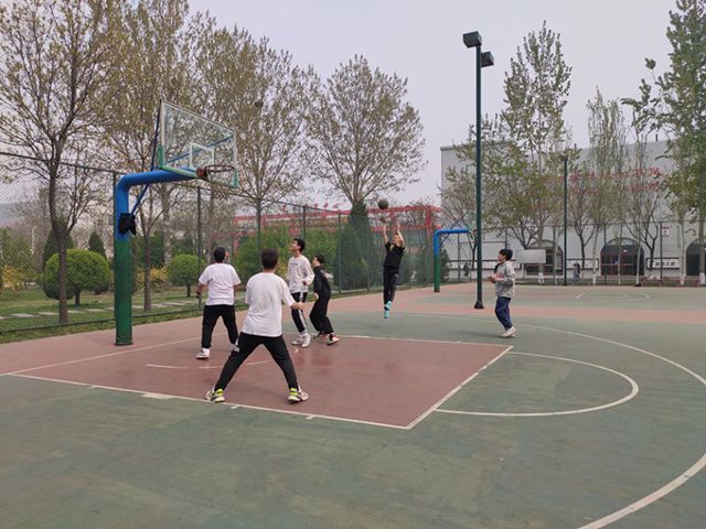 【完满班级】逐鹿群雄 挑战自我——艺术传媒学院环设1904举办班级篮球挑战赛活动