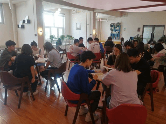 【完满班级】共阅读 同分享——晋中信息学院“信息产业大咖传记阅读计划”之通信1901班你我共阅读完满活动