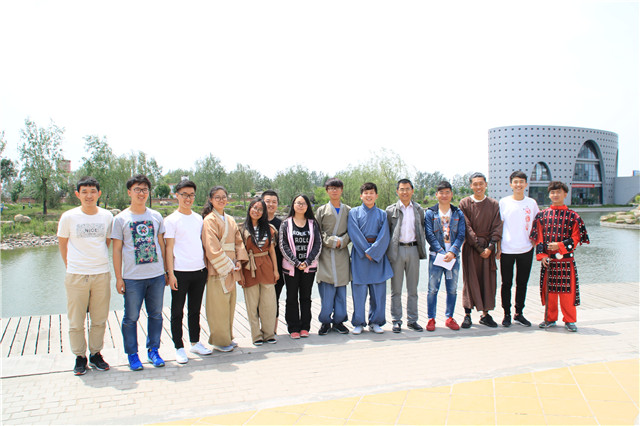 【剧评】戏迷看剧 阳光灿烂五月天 同福客栈捷报传——舞台剧《信院武林外传》