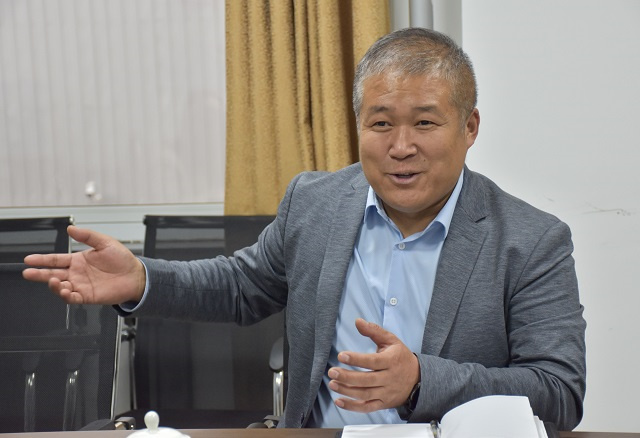 服务地方经济发展 校企合作多元共建——食品与环境学院教师深入源德味央厨有限责任公司开展校企合作交流活动