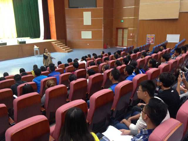 热情与责任并行 院学生各组织相继召开新干事见面会