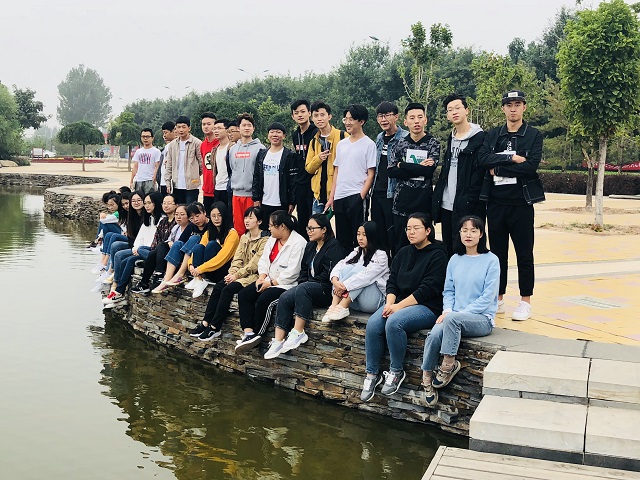 【完满班级】笑靥如花恰少年 岁月悠长正芳华——经济与管理学院九月完满班级活动纪实(二)