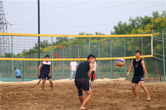 智院男排 都是好“牌”——智能工程学院于第六届“至强杯”沙滩排球联赛中勇夺冠军