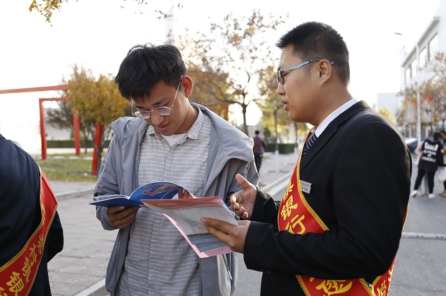 “征信知识进校园”系列活动顺利举办