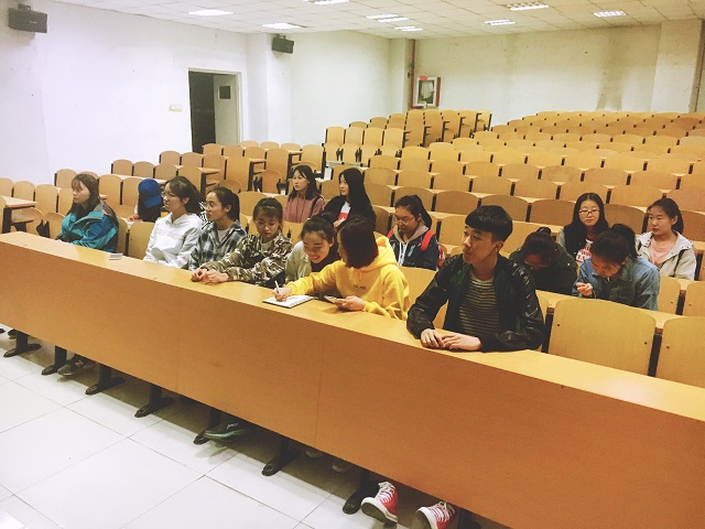【社团快讯】缤纷五月 花若云霞彩蝶双飞
