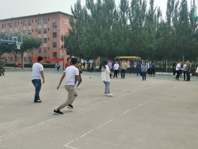 【完满班级】沉淀岁月追寻远方 陪你看遍花开花落——经济与管理学院九月完满班级活动纪实（四）