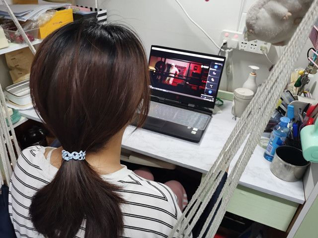 【完满班级】时光荏苒 爱国依旧——环设1802班举办《我和我的祖国》观影