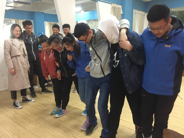 【完满班级】竞技五四精神  少年并足同行——经济管理系物流管理1701班“五四”完满班级活动