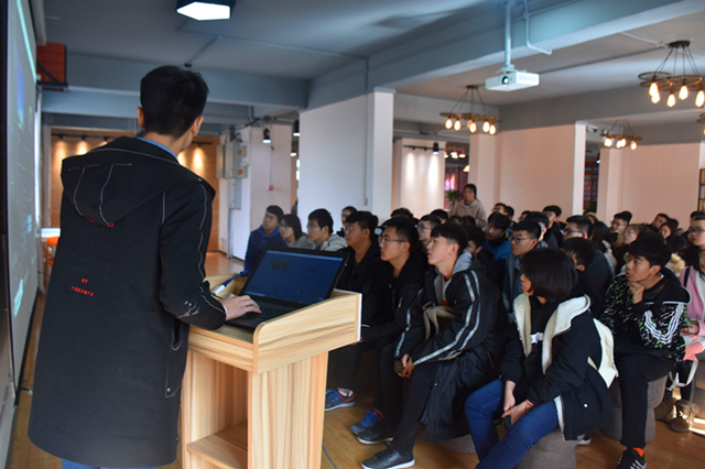 学长计划第590期:紧跟时代步伐 探索科技未来——第八十二期学长计划“绘科技蓝图 展时代学风”