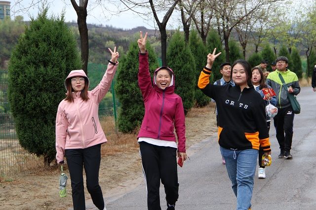 【忆“五四”】传承“五四”精神 忆过往展未来