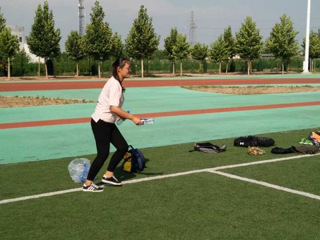 五人?足球? 小场地也有大智慧——环科系第五届“冠军杯”女子五人制足球挑战赛