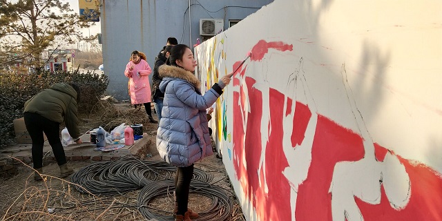 以梦为马 不负韶华——“以画笔勾勒创意,用色彩照亮信院”墙绘涂鸦活动第二期