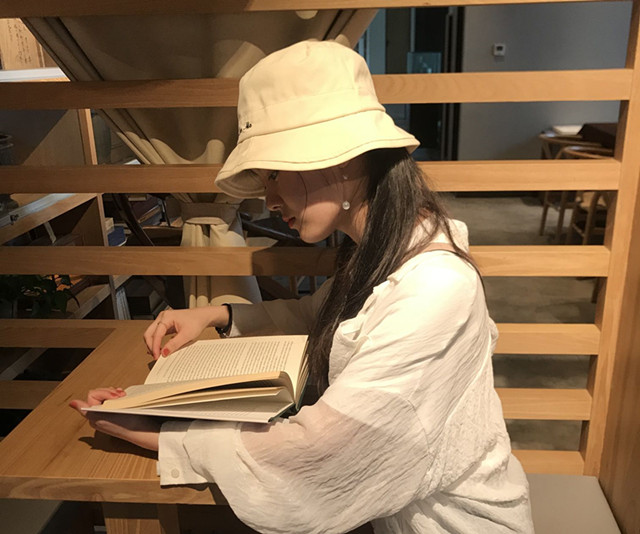 【完满班级】品书香文化 领阅读精髓——软件1706班开展读书日主题活动