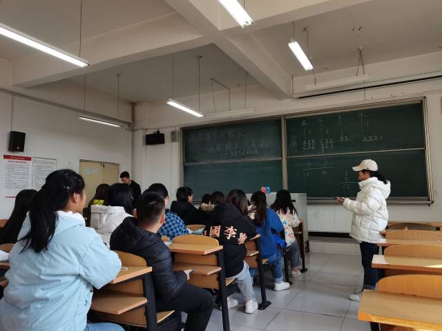 【完满班级】我的舞台我做主 我的风采我展现——食品与环境学院园林2102班完满班级活动