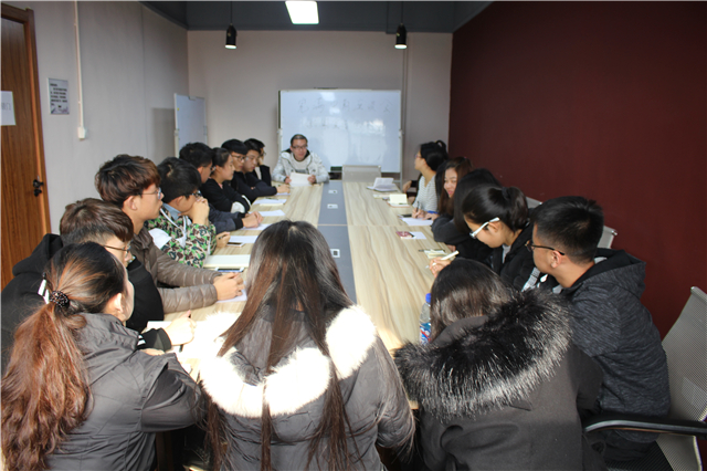 淬炼商学院开展完满教育中期座谈会