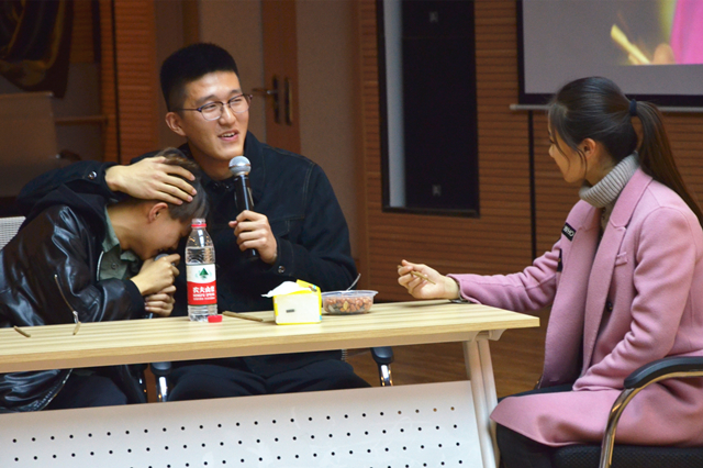 淬炼商学院举办第五届“余音绕梁 致敬经典”电影配音大赛