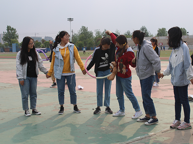 【完满班级】传五四精神 扬青春风采——艺术传媒学院视觉1802班“五月青年月 运动不停息”主题团日活动