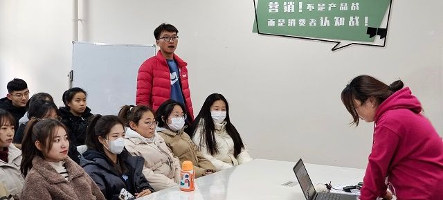 【完满班级】快跑 别“艾”上它——艺术传媒学院环境设计2101班完满班级活动