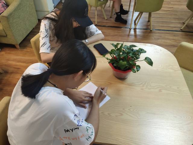 【完满班级】游子寄家书 书写思家情——大数据学院、信息工程学院数字1901班完满班级活动