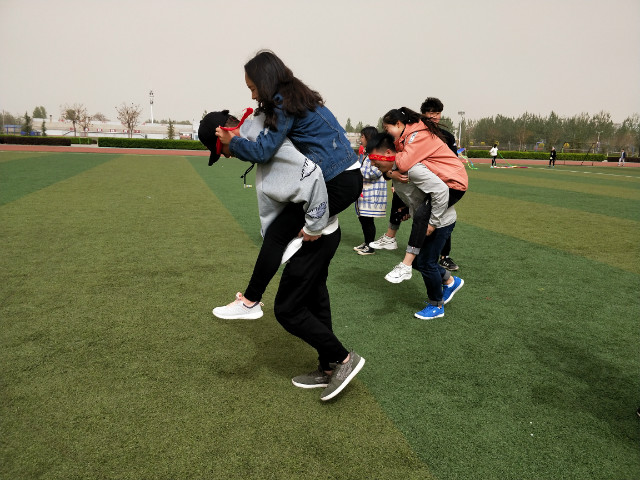 【完满班级】青春梦想 活力飞Young ——淬炼商学院四月完满班级主题活动（九）