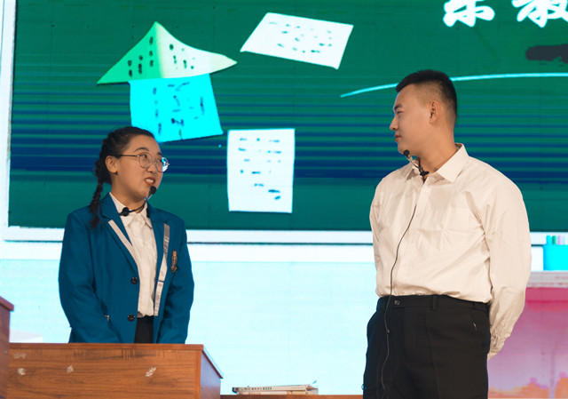 大数据学院、信息工程学院“非你莫‘鼠’·更燃更青春”2020迎新年晚会与你相约