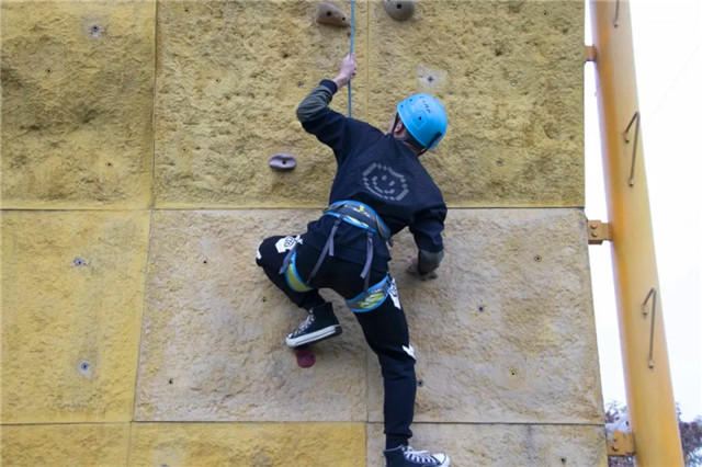第五届“阳光杯”攀岩大赛圆满落幕