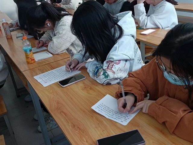 【基层活力提升】书香润心灵 精神促成长——经济与管理学院三月完满团支部纪实（五）