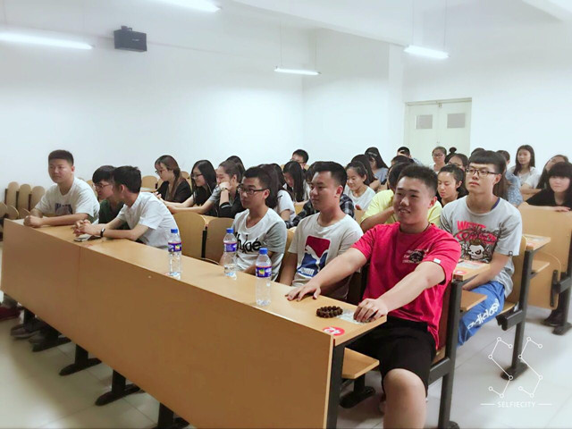 【完满班级】工管系2015级会计、行管、公管专业“品戏剧•论古今”完满班级系列活动