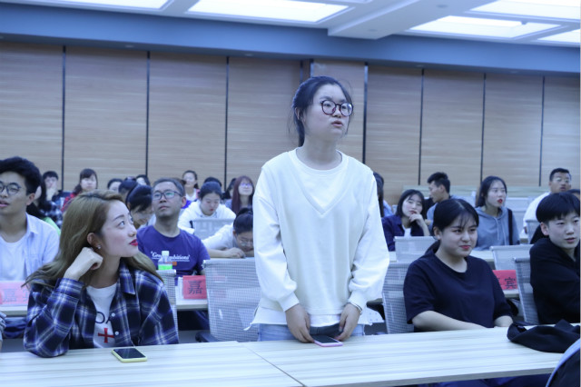 【1+1>2】经济与管理学院举办第四届“金融杯”专业知识竞赛