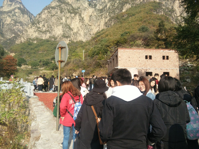 【完满班级】登高望远 一路同行——艺术传媒学院环境设计1702班举办完满班级活动