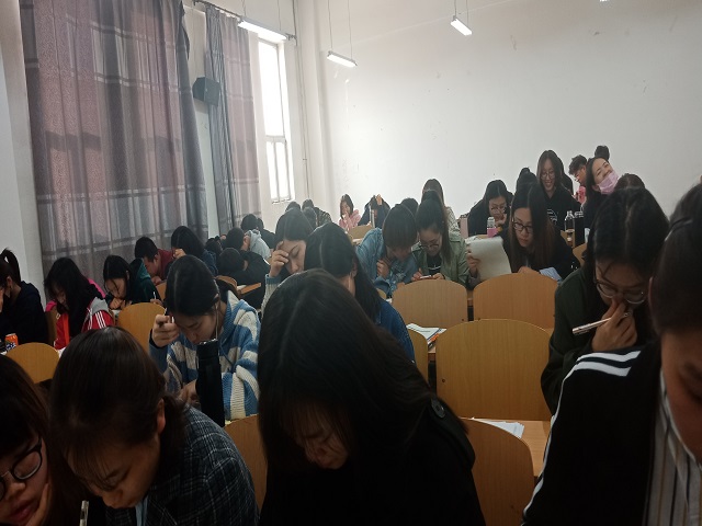 【完满教育】勇往直前 青春永驻——淬炼商学院十月完满班级主题活动（二十四）