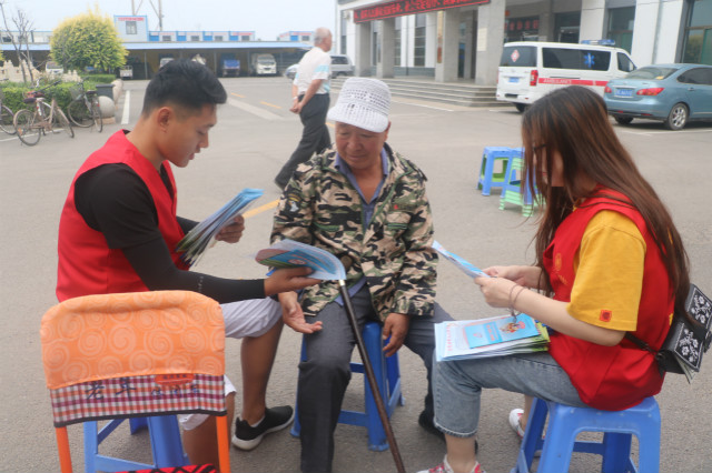 崇德向善 涓滴之水成海洋——外语系“青鸟”志愿服务队下乡支医实践纪实