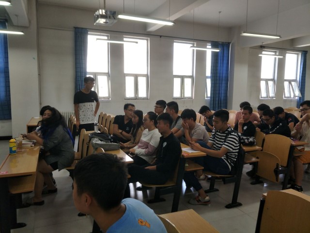 奏鸣青春旋律 共拥艺术之梦——信息工程系完满班级活动